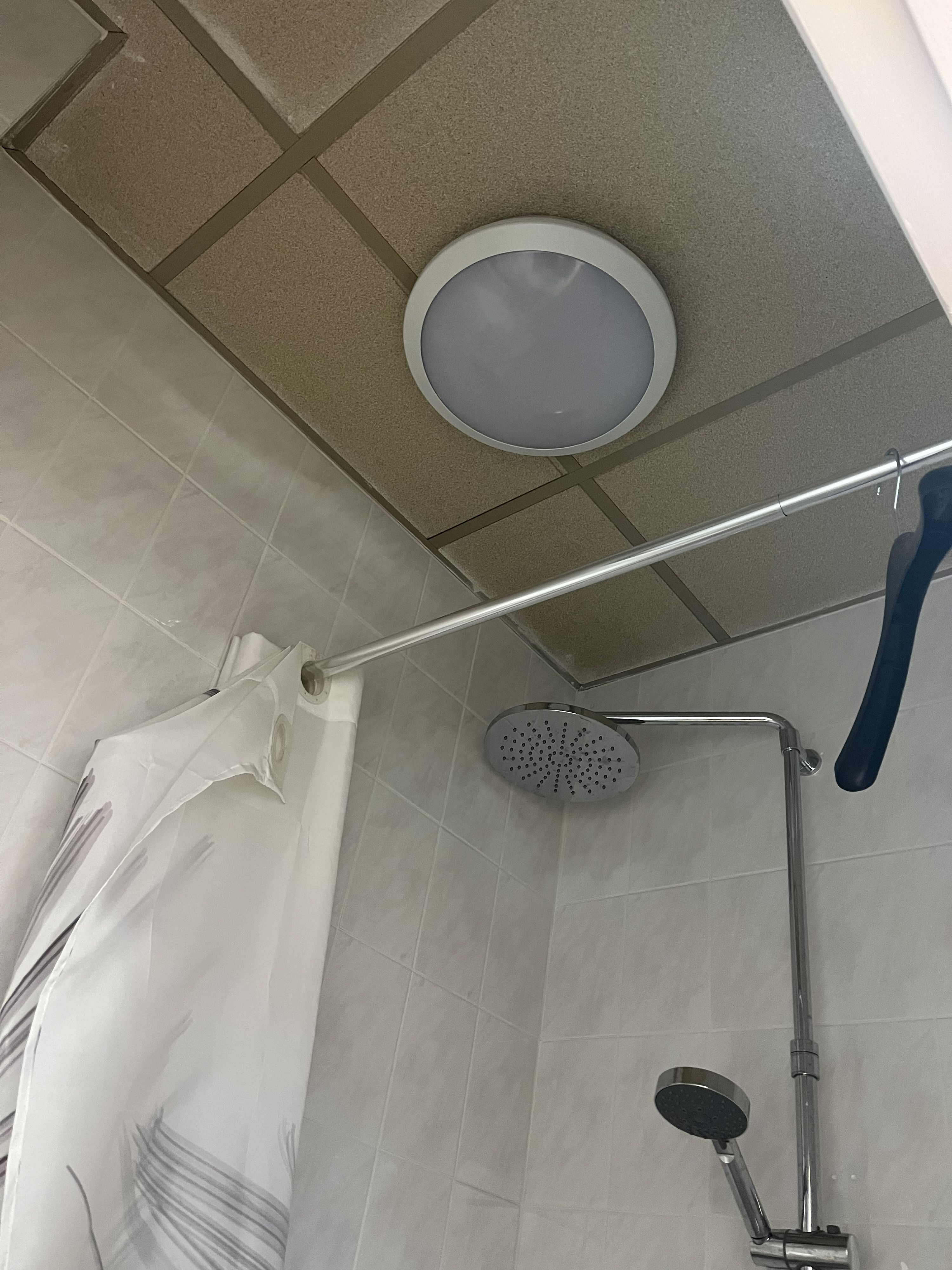 Rénovation de faux plafond et isolation d'une église à Vauréal — photo 5