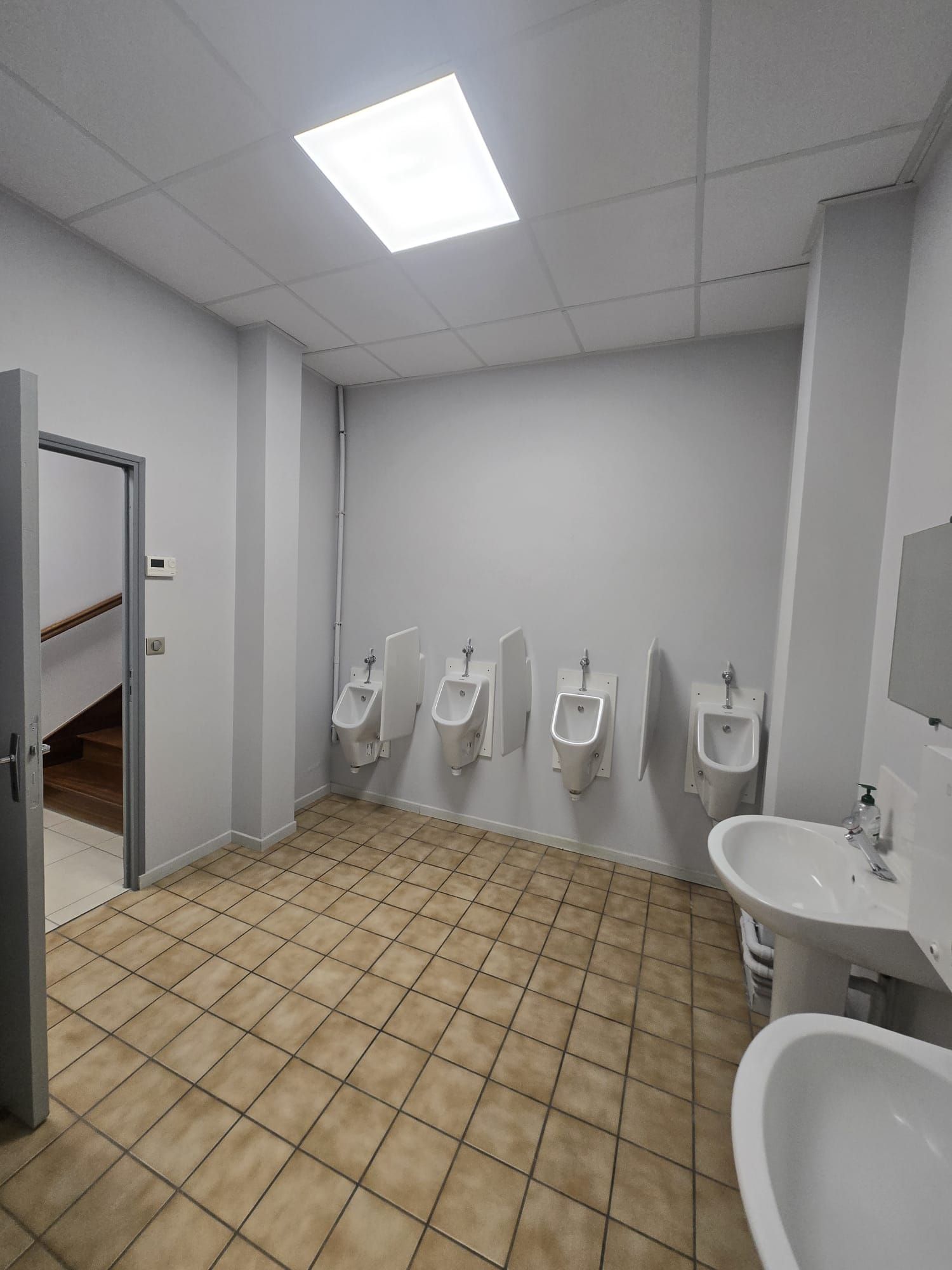 Rénovation de faux plafond et isolation d'une église à Vauréal — photo 15