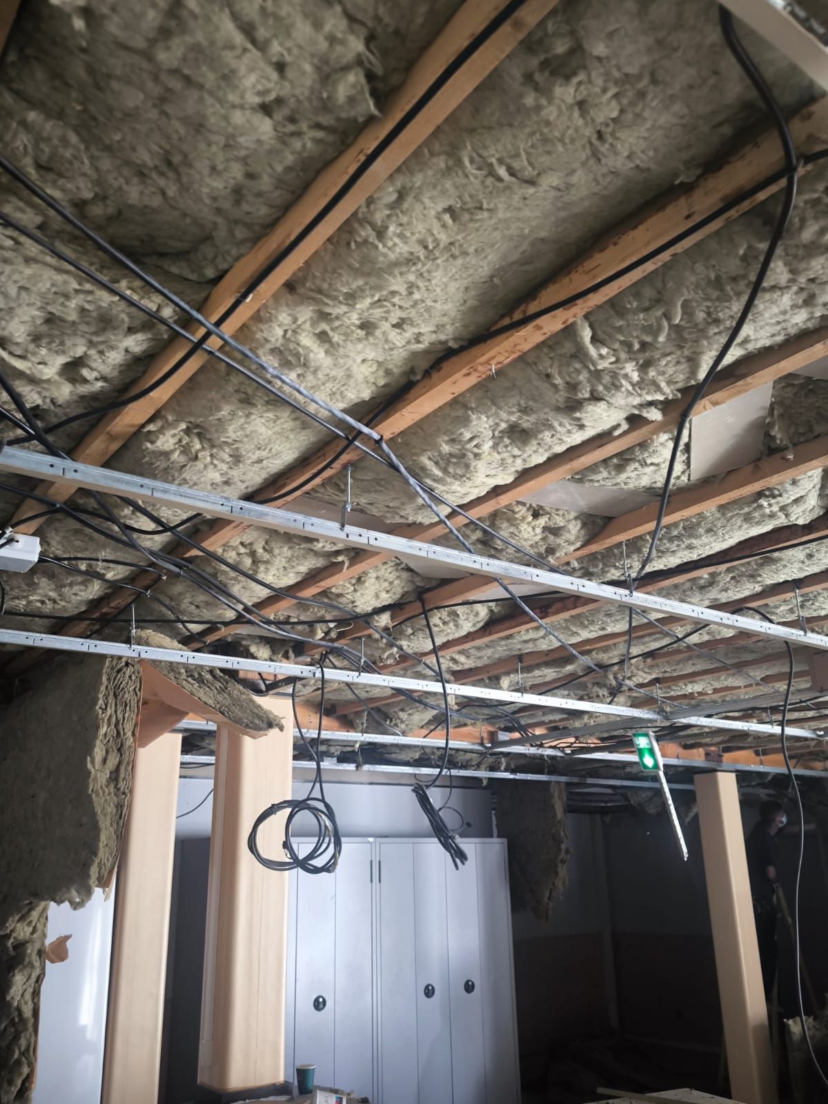 Rénovation de faux plafond et isolation d'une église à Vauréal — photo 7
